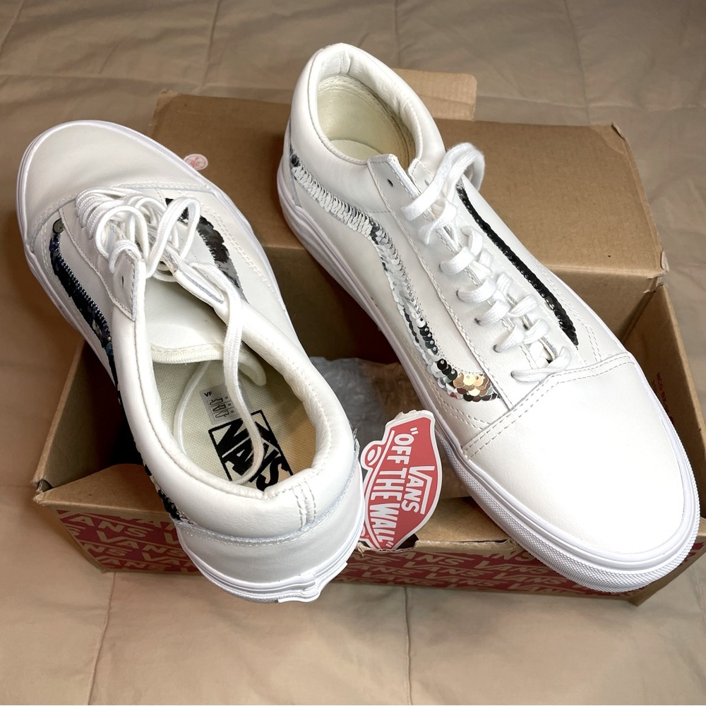 VANS NWT Old School Shiny Sequins - US Women SZ/10